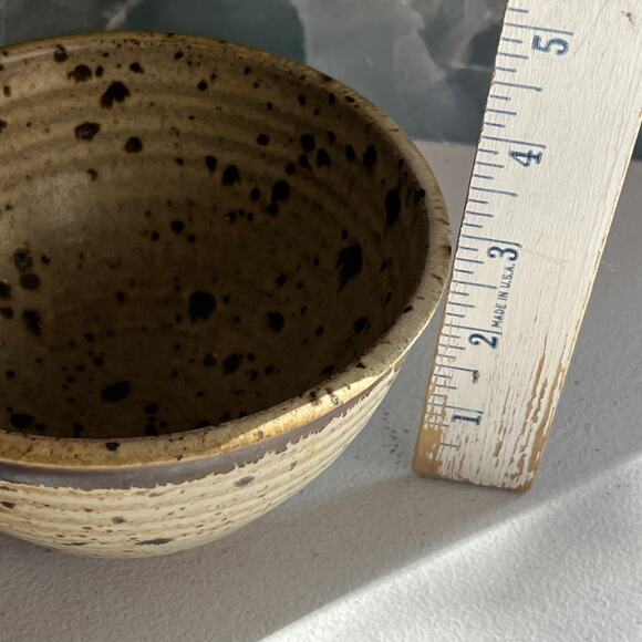Studio Art Pottery Bowl 2 set Hand Thrown 5.5" Rustic Tan Brown Speckled Matte - Picture 8 of 9